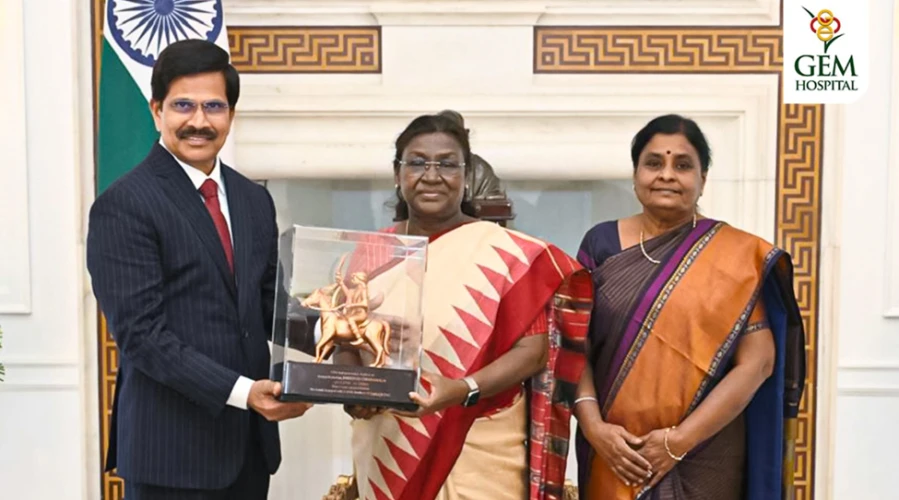 Prof. C. Palanivelu Meets Hon’ble President of India to Present His Autobiography